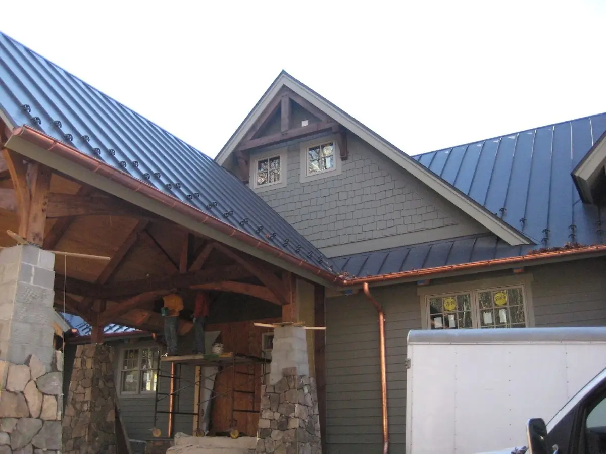 Craftsman Roofing team delivering quality roofing work in Messengerville